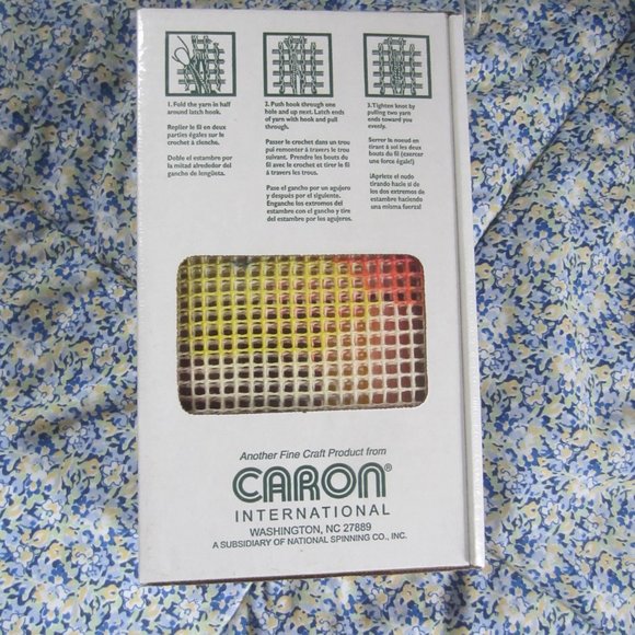NIP Sunshine Rainbow CARON Latch Hook Kit #P504 WonderArt 12"x12" NEW - Picture 2 of 4
